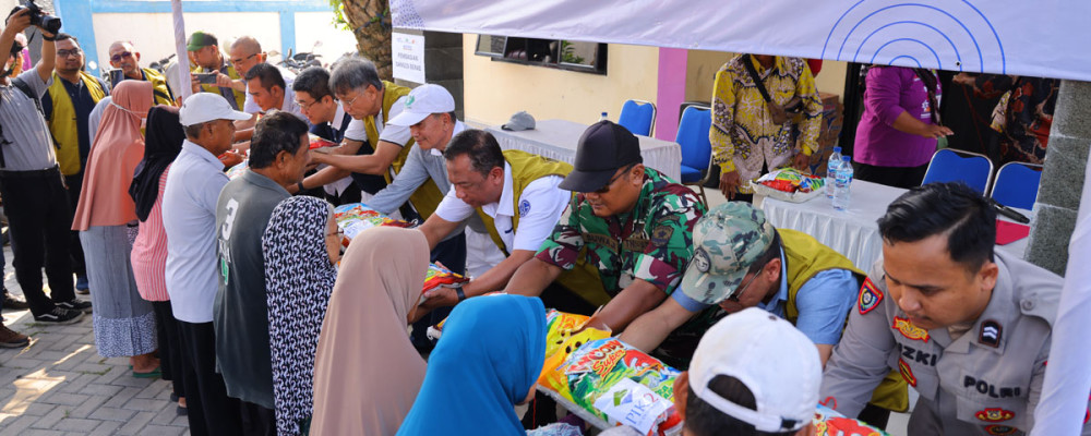 CSR PIK2 & TZU CHI GELAR BAKTI SOSIAL KESEHATAN DAN BAGI 1.000 PAKET BERAS DI KEMIRI