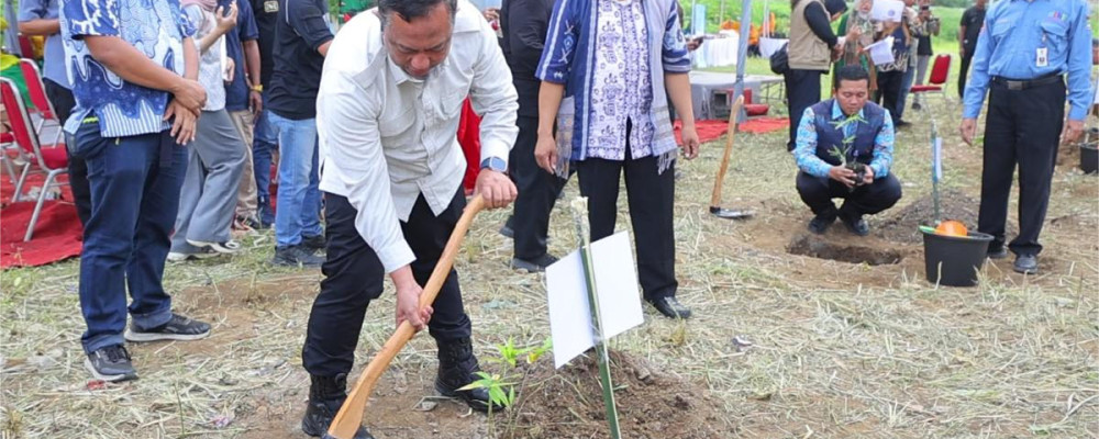 PIK2 BANGUN KAWASAN KONSERVASI PERTAMA DI INDONESIA YANG MENGINTEGRASIKAN ARBORETUM BAMBU DAN TPST DI BANTARAN SUNGAI CISADANE