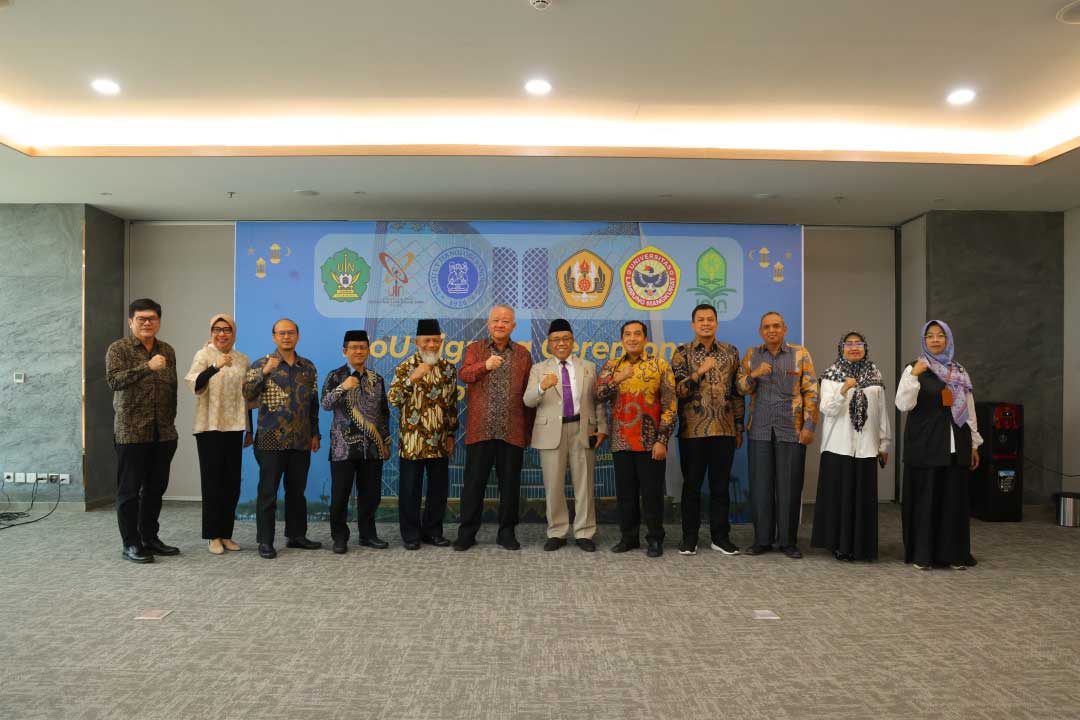 PENANDATANGANAN PERJANJIAN KERJASAMA MENARA SYARIAH DENGAN 4 UNIVERSITAS